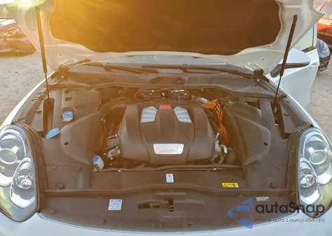 2016 Porsche Cayenne Se Hybrid z USA, uszkodzony, nr VIN WP1AE2A24GLA64521